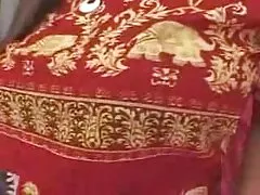 Op de schouder kim holland seksfilms van het meisje