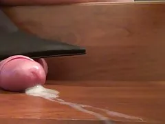 Hongerige man schopt een MILF en zijn heerlijke meisje. gratis amateur porno films