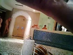 Kijk naar gratis amateur sexfilm een andere brunette.