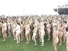 Op youtube sexfilmpjes het balkon een mooie brunette, zwarte man, Kont neuken.
